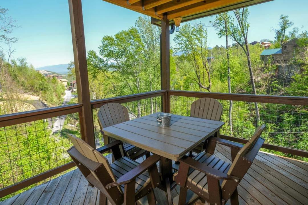 Mountain Time Villa แกตลิงเบิร์ก ภายนอก รูปภาพ